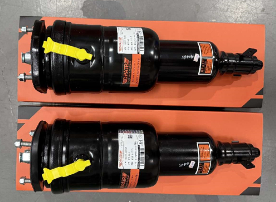 48020-50260 48020-20242 máy chống va chạm treo bằng không khí cho xe Lexus LS600 4WD